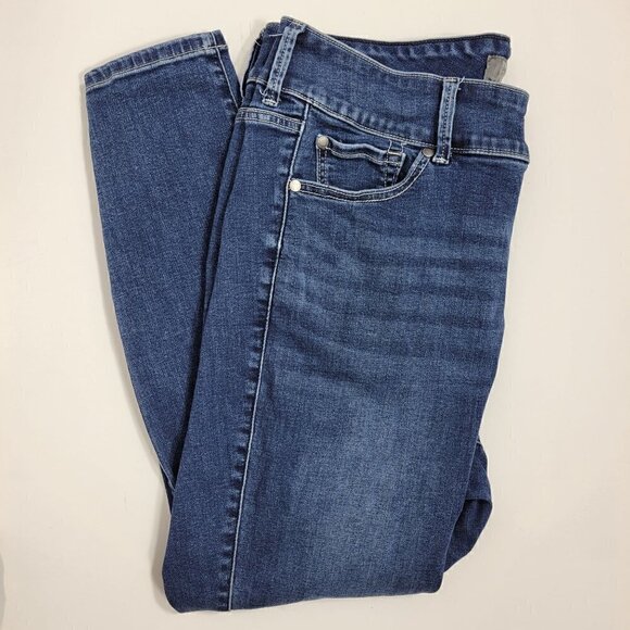 Torrid Women's Super Soft Dark Wash High Rise Jegging Size 18s (Short) - Picture 3 of 13